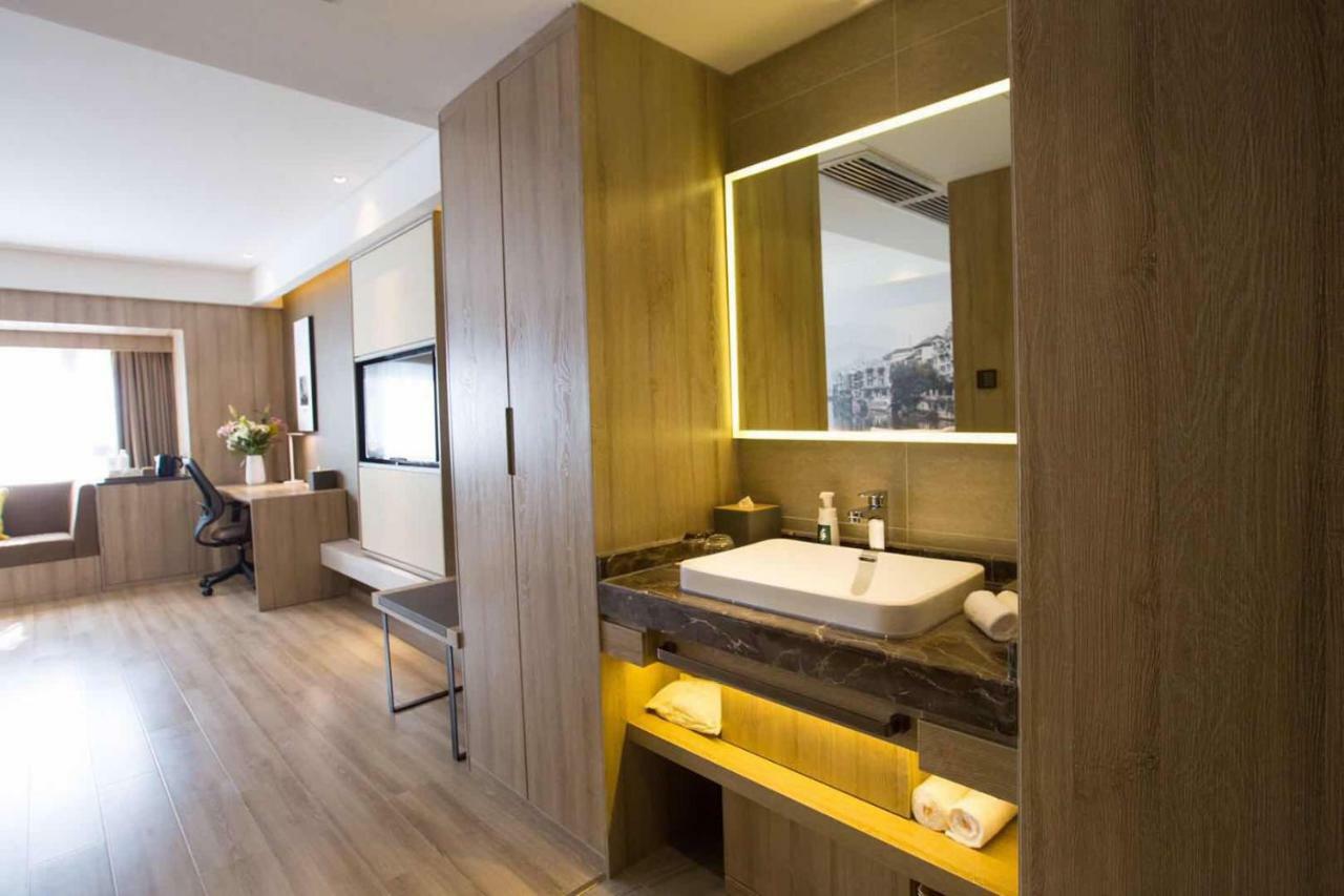 Atour Hotel Guiyang Future Ark Exterior photo